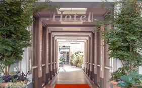 Hotel Bleibtreu Berlin By Golden Tulip